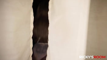 Preview 1 of Bbw Finland Porn - RICKYSROOM Making a cum connection with Chanell Heart