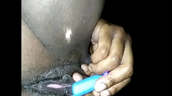 Preview 1 of Indian Girl Poen - Playin in tha pussy! First Video
