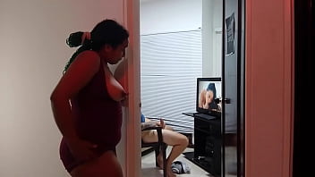 Preview 3 of Son Rape His Hotmom With Force - encuentro a mi hermanastro masturb&aacute_ndose  mientras ve porno,  al ver su gran polla se humecto mi co&ntilde_o y fui a darle una buena chupada de polla