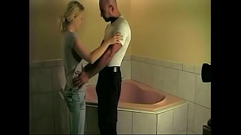 Preview 4 of Her Bun Hot Tubs - MAXXX LOADZ AMATEUR HARDCORE VIDEOS KING of AMATEUR PORN