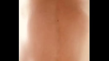 Preview 1 of Ebony Mom Money - Roomate culean por primera vez