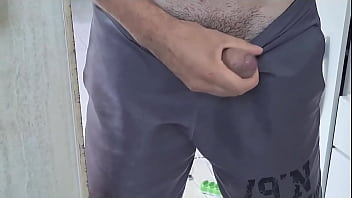 Preview 3 of Black Stud Fucking Gay - Ele n&atilde_o aguenta de tesao ao me ver na cozinha