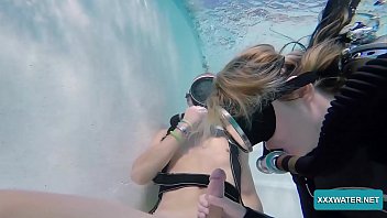 Preview 4 of 12 Sal Ki Bacchi K Satth Sex - Jason and Monica fuck hard underwater