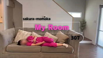Preview 4 of Brook Seal - みんな仕事に行ってるからリビングでゆったりオナニーができました&hellip_ソファーがビチョビチョになっちゃう。