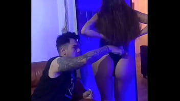 Preview 4 of Trace Michael - LE ENCANTA SER PENETRADA  POR EL ANO A ESTA CHICA Y ES DELICIOSO