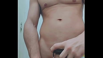 Preview 2 of Lickin Boobs - Ai,  amor,  o pau dele &eacute_ muito grande,  que gostoso! J&aacute_ pensou ouvir sua mulher falando isso?