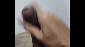 Preview 2 of Soster Home - Novinho batendo uma punheta a noite sozinho