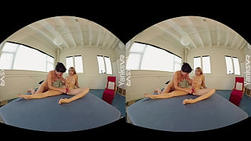 Preview 3 of Peyar Full Sexy - Yanks Nauhty Lesbians Olive And Verronica Plays In 3D