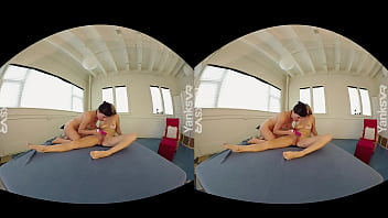 Preview 4 of Peyar Full Sexy - Yanks Nauhty Lesbians Olive And Verronica Plays In 3D