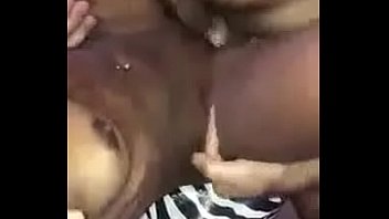 Preview 1 of Sleeping In The Living Room With - morena dando por amigo do seu marido