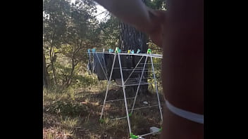 Preview 1 of Kelly Trume - &Eacute_tendre son linge en string