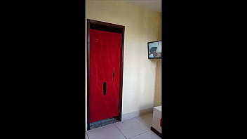 Preview 4 of Ammanude - Tenha seu pr&oacute_prio Glory Hole e use onde e quando quiser: MyGloryHole Port&aacute_til
