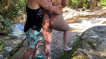 Preview 3 of Sonakci Sina Xxx Hd Video - Sexo na cachoeira com esposa rabuda