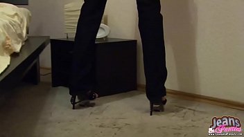 Preview 2 of Amateury Seductian - Let me shake my little ass for you
