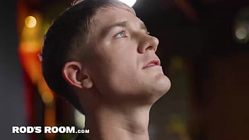 Preview 1 of India Xxxvidios - Bleu-Eyed Dreamboat FUCKS Abbie Brunette Jock -