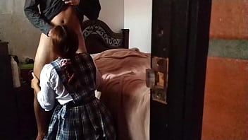 Preview 4 of Momlocksy Vagina - Hermanastra se pone traviesa antes de ir a la universidad,  le gusta irse con su co&ntilde_o mojado y leche caliente en su boca. Video real casero