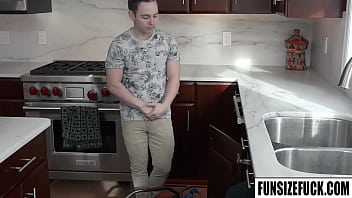 Preview 1 of Reba And Wendy - FunSizeFuck.com - Super tall and fucking HUGE giant to a man Cain Marko fucks petite fun size boy Danny Wilcoxx!
