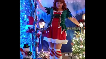 Preview 2 of Cute Stylish Fuking Movi - Hotwife Steffi xmas elf 2 pussy dance