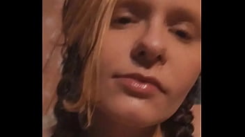Preview 1 of Moves Of Brother And Sister - Succ it bitch !