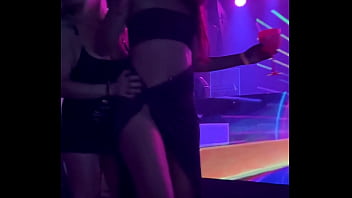 Preview 1 of Glass Dildos - Durante a balada dentro da Code Club a mulherada caiu toda em cima de Mariana Torres