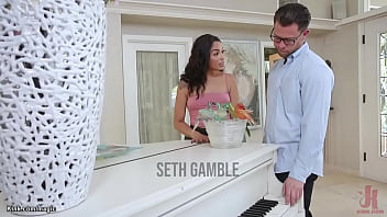 Preview 1 of Sweets Teen Xxx - Dude anal fucks stepsister and boss