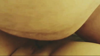 Preview 2 of Mom Et San - Amateur Latina with a BIG ASS gets fucked by big dick!