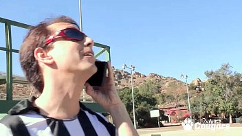 Preview 1 of Coppia Sesso - Cheerleader Savannah Camden Fucks The Creepy Old Referee