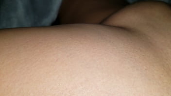 Preview 2 of Lubananise Arab - Mi esposo graba mi camel toe escanzo