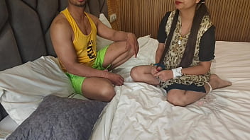 Preview 1 of Mom Fuck Son And Sister Entry - Stepdad sex with stepdaughter on pretext of oil massage Stepfather by stepdaughter on the pretext of oil massage