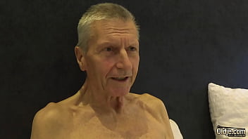 Preview 1 of Tubidy Ponotelechager - Black girl has hardcore sex with old man cock