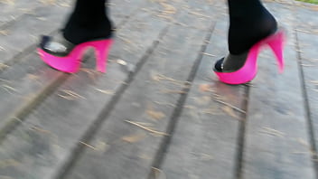 Preview 4 of Sex Rpon Japanes - Lady L walking wirh pink mules.