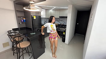 Preview 1 of Mom And Girl Sex Movies - Linda mujer latina seduce a plometo aprendiz mientras su marido esta en casa descansando y le hace el mejor sexo de su vida.
