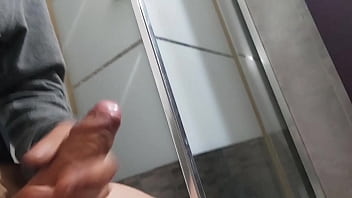 Preview 1 of Xnxxx Vids - Carga de semen