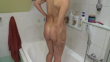 Preview 3 of Twilkirnq - Damn Beautiful Cheerleader Takes a Shower After Training.