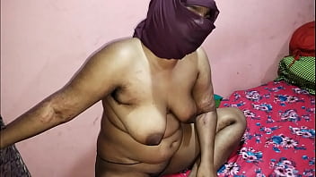 Preview 4 of Japan Cute Sexy Girl Xxxxx - Chaachi Ko Collage Mein Pad Rahe Bhateeje Ne Chod Diya Jab Chachu Ghar Pe Nahi The