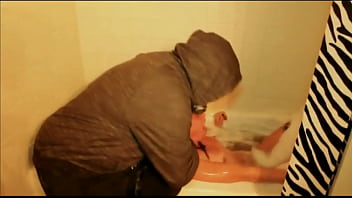 Preview 4 of Amateur Woman Shit - Sexy Bath Girl