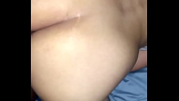 Preview 1 of Mom Toys Tube - me follo a esa rica puta y me corro dentro de su culo