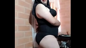 Preview 4 of Jodi Sax Move - La ejecutiva Liseth al desnudo,  en body y con su mojado pene
