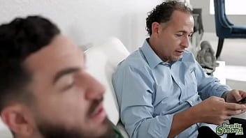Preview 2 of Cum Blasting On Face - Peter didn&#039_t waste time and started banging his blonde stepsis Nikki on  the couch