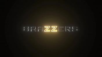 Preview 4 of Dog And Girl Pono - College Cutie Takes Lewd Notes.Kiara Lord / Brazzers  / stream full from www.zzfull.com/crib