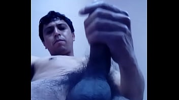 Preview 1 of Bada Lund - Alguna vagina para recibir?