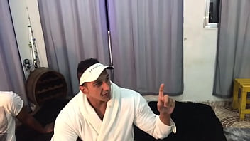 Preview 1 of Female Car Driver - M&eacute_nage with Casal Pitbull Porn &amp_ YNDIAZYNHA in Rio Angel Dinizz