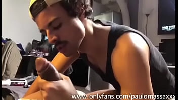 Preview 1 of 13yaer Olds - Esse a&iacute_ &eacute_ o Fredinho! Curte demais uma rola grande,  grossa e cabe&ccedil_uda. Adora umas estocadas fortes no c&uacute_! E tu? INSTAGRAM @paulomassaproductions TWITTER @pmassaxxx