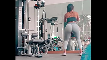 Preview 4 of Ayesha Takia Ducking X - Chica 22 a&ntilde_os latina con cuerpo perfecto