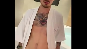 Preview 2 of Asian Pusy Big - depois do banho
