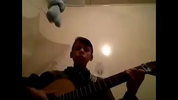 Preview 4 of Girl And Horh - MENINO CHEIO DE TES&Atilde_O CANTA MUSICA PARA SUA MORENA