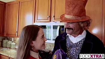 Preview 1 of Samal Girl Love Xxxxxxxxxx - Willy Wonka and The Sexxx Factory