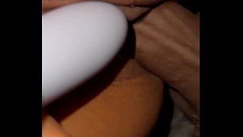 Preview 2 of Pussy Extreme Pleasure - Yellow bone uses vibrating toy while fucked