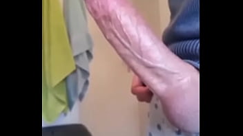 Preview 4 of Hirohind Sex - Viewer ccums to my wifes pics