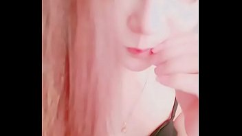 Preview 3 of Julie Ann Boobs Sucking - Em g&aacute_i l&eacute_n khoe lồn trong nh&agrave_ h&agrave_ng